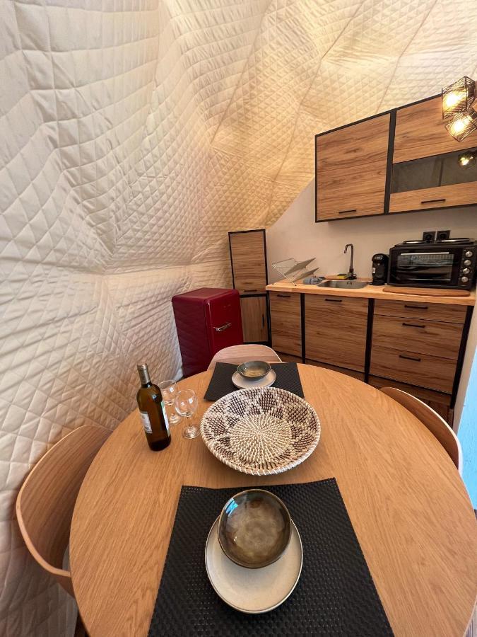 ホテル Manna Gea Glamping Domes ボニッツァ エクステリア 写真