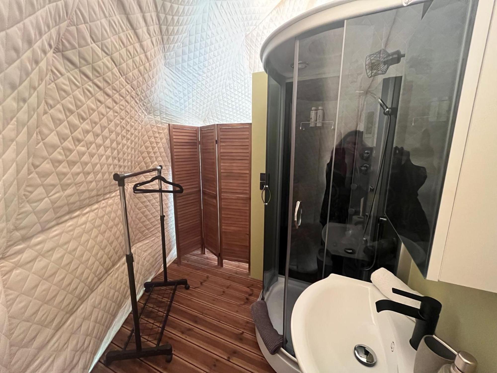 ホテル Manna Gea Glamping Domes ボニッツァ エクステリア 写真