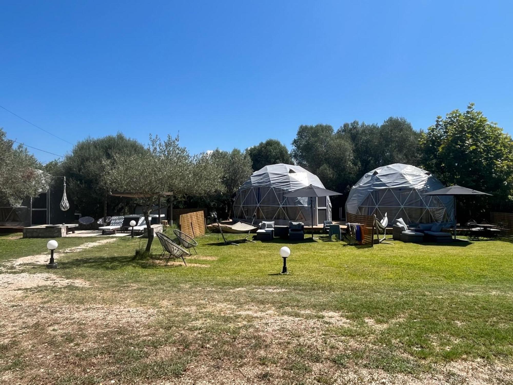 ホテル Manna Gea Glamping Domes ボニッツァ エクステリア 写真